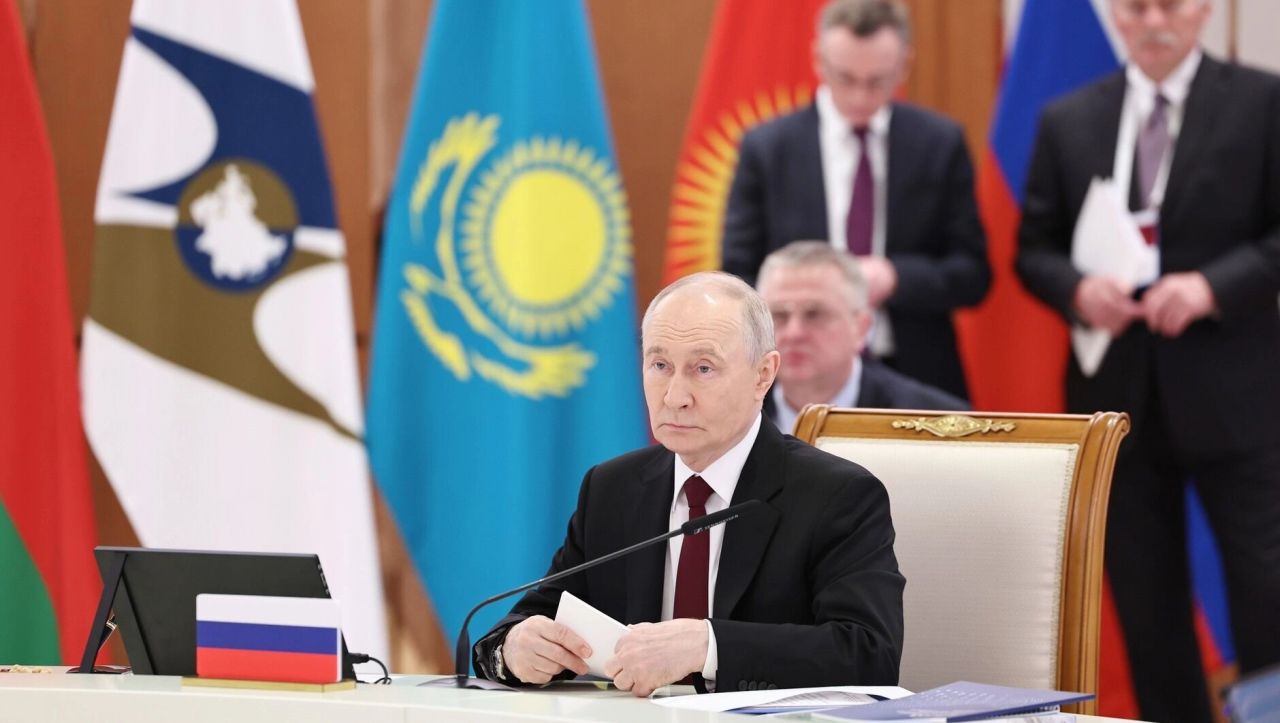 Путин нашел союзников в борьбе с курсом Пашиняна на Запад: Армению ждет референдум